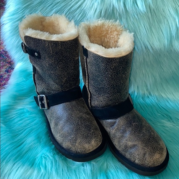 Dylan UGG Boot - Picture 6 of 16